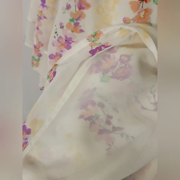 Belle By Kim Gravel Floral Ruffle Sleeve Top Size 2X - Picture 9 of 13